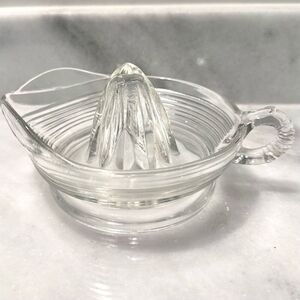 Vintage Glass Citrus Orange Lemon Lime Juicer Clear Ribbed Reamer